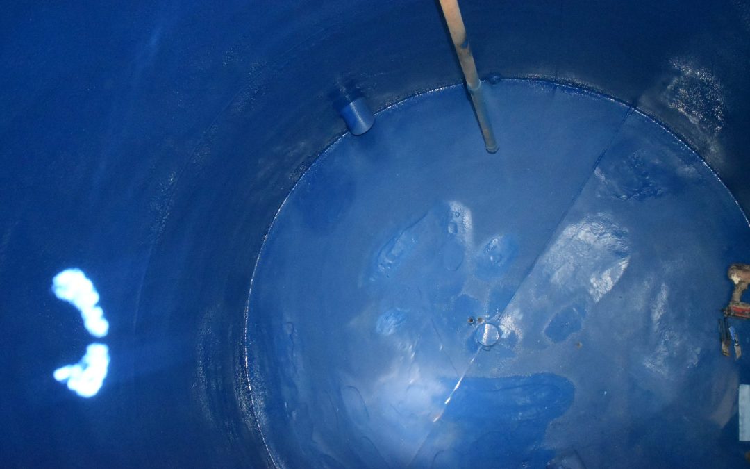 What is the Best Coating for an Industrial Water Tank? Epoxy vs. Polyurea